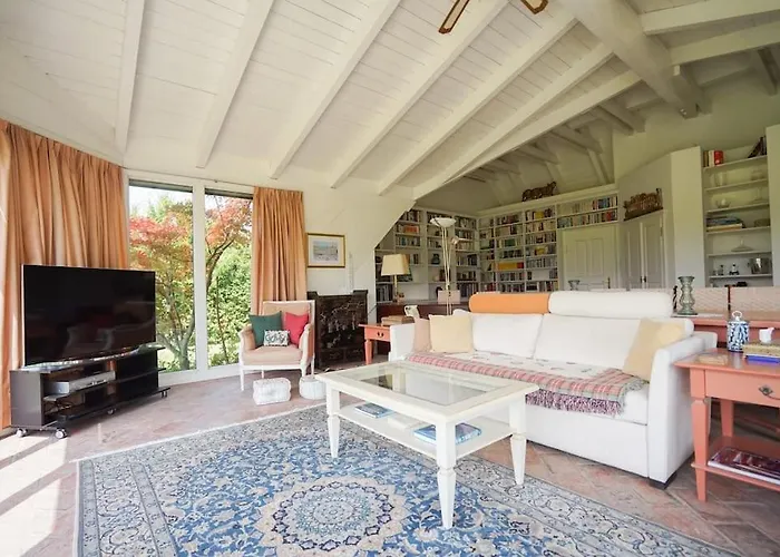 וילה Wonderful Among The Vineyards Palt