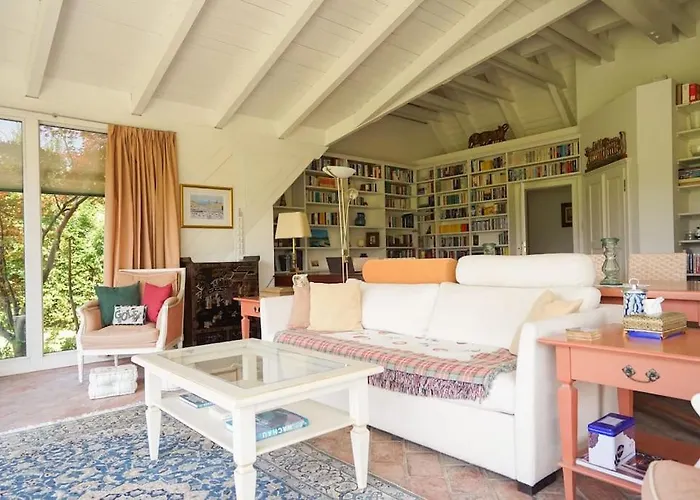 וילה Wonderful Among The Vineyards *